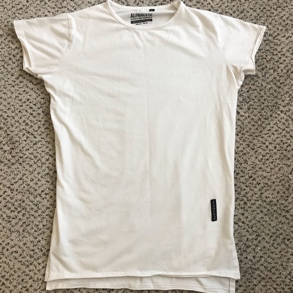 Alphalete T-Shirt Size Small